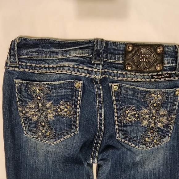 Miss Me Jean's - Picture 6 of 7